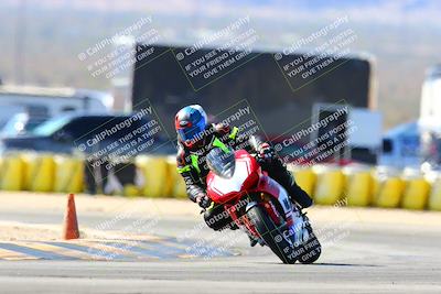 media/Feb-12-2022-SoCal Trackdays (Sat) [[3b21b94a56]]/Turn 2 (1045am)/